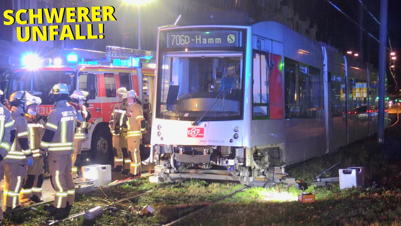 [TRAGISCHER UNFALL AN HALLOWEEN!] - Radfahrer unter Straßenbahn eingeklemmt | Mann verstorben -