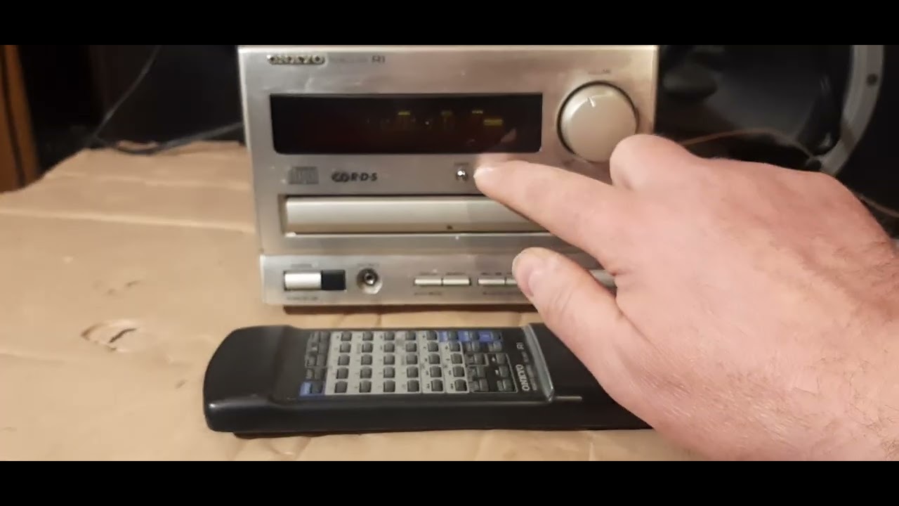 Onkyo CR-185 receiver  mini test2