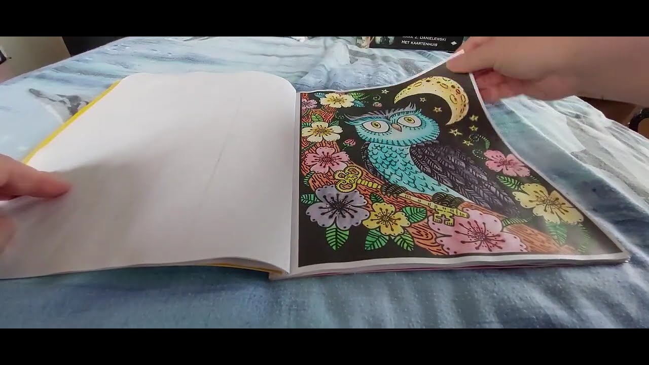 Flipping through books ASMR / crunchy / paper sounds || No talking
