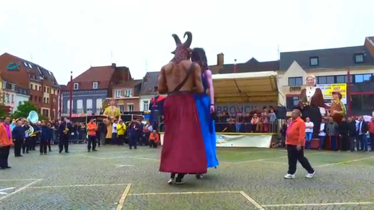 Danse de Colla de Geganters i Grallers de Centelles - Hazebrouck