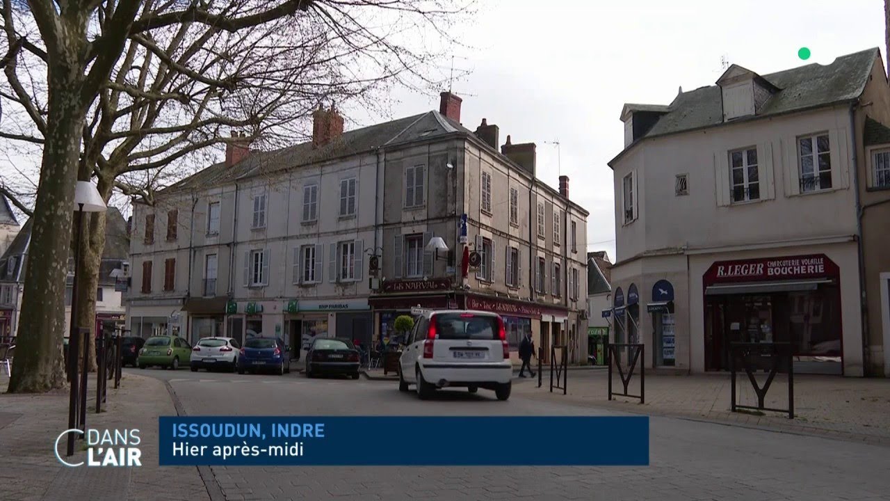 Louis Vuitton et Issoudun - Reportage  #cdanslair 07.04.2023