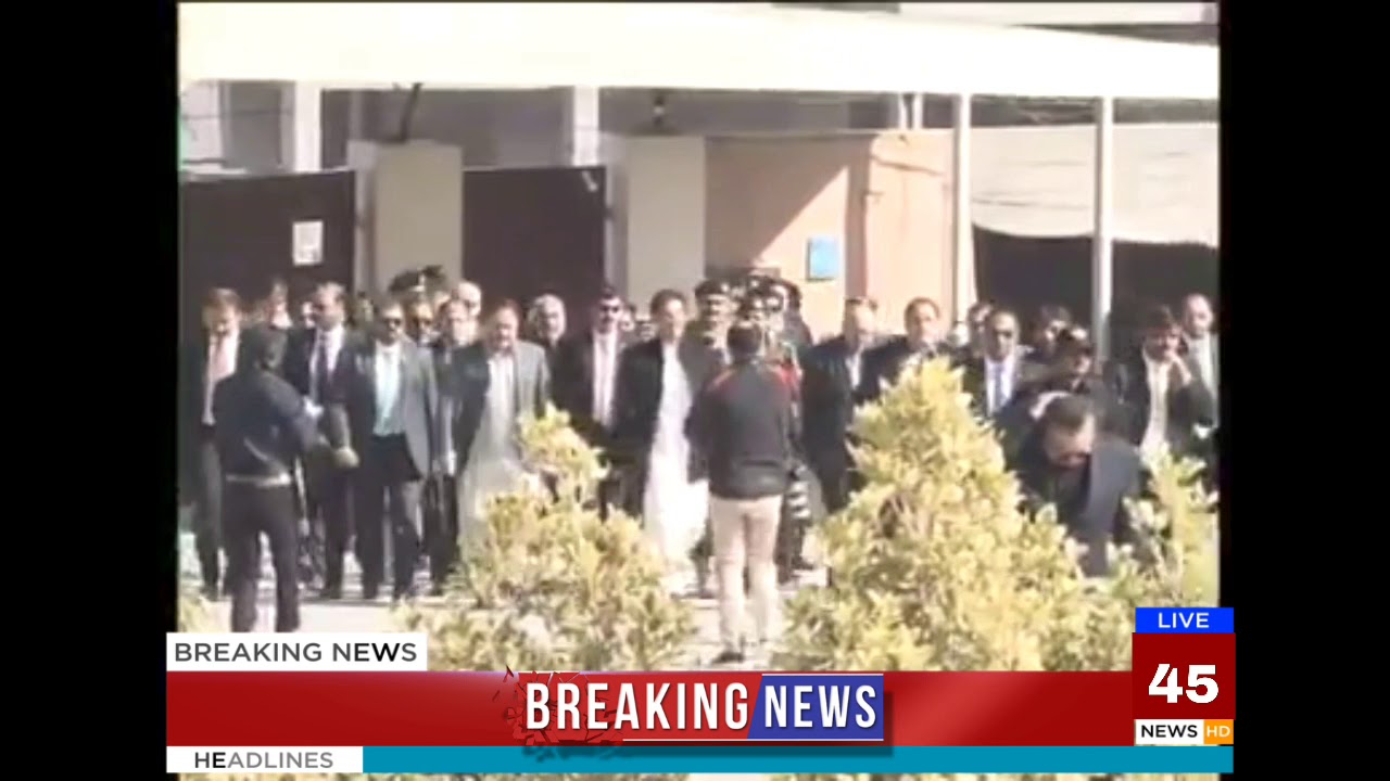 Pm Imran Khan In Numl University