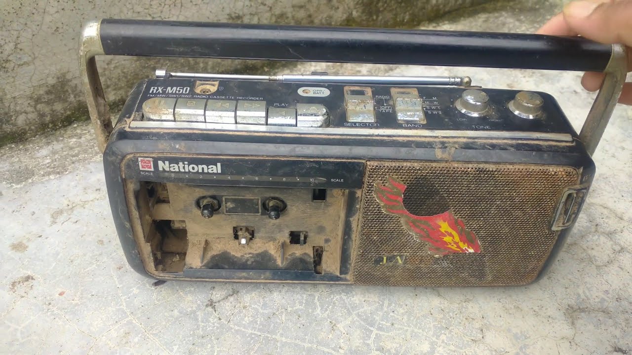 Cleaning and restoring National rx-m50 radio cassette player