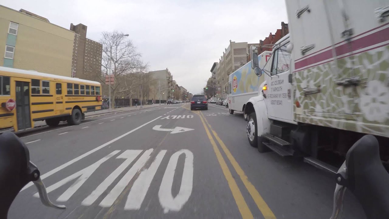 Ignorant Double Parking, Doors and Close Pass = Manhattan Wildlife