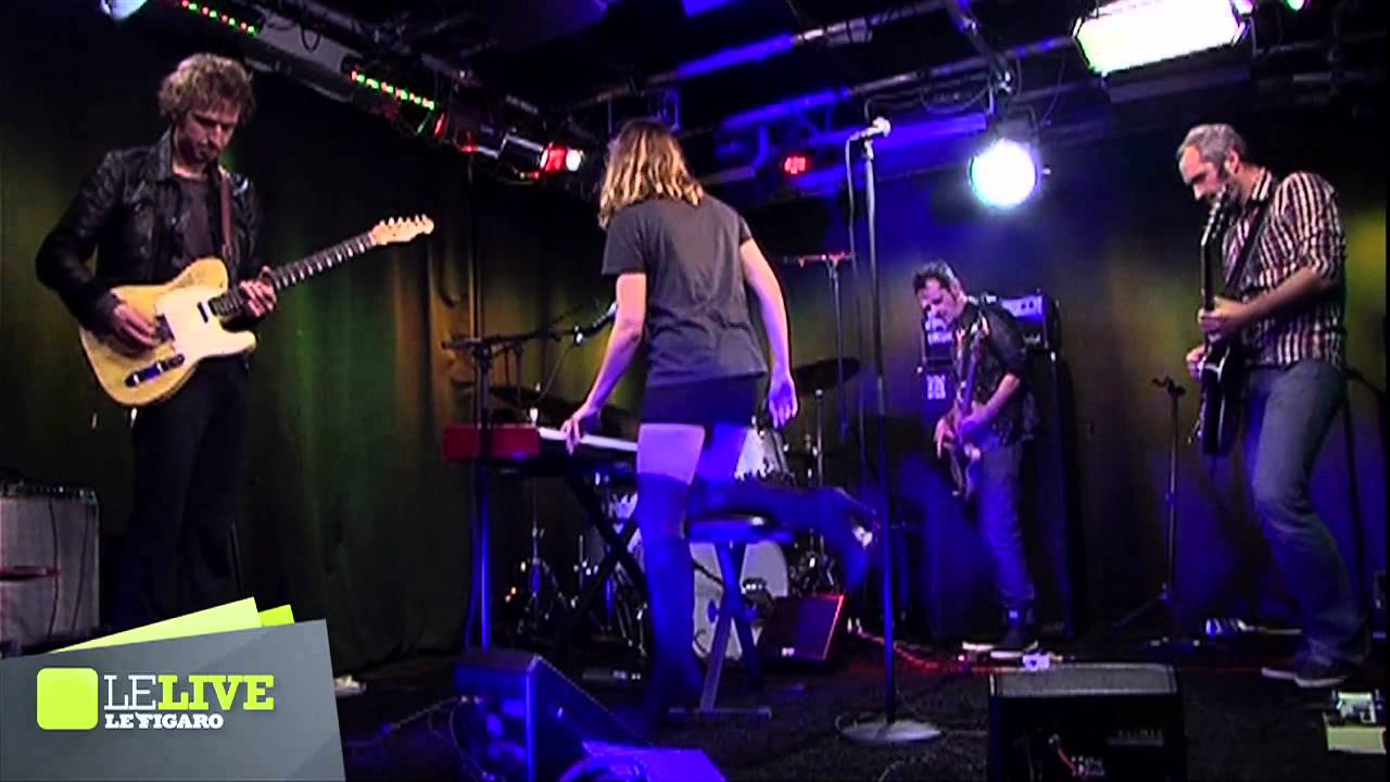 Izia - So Much Trouble - Le Live