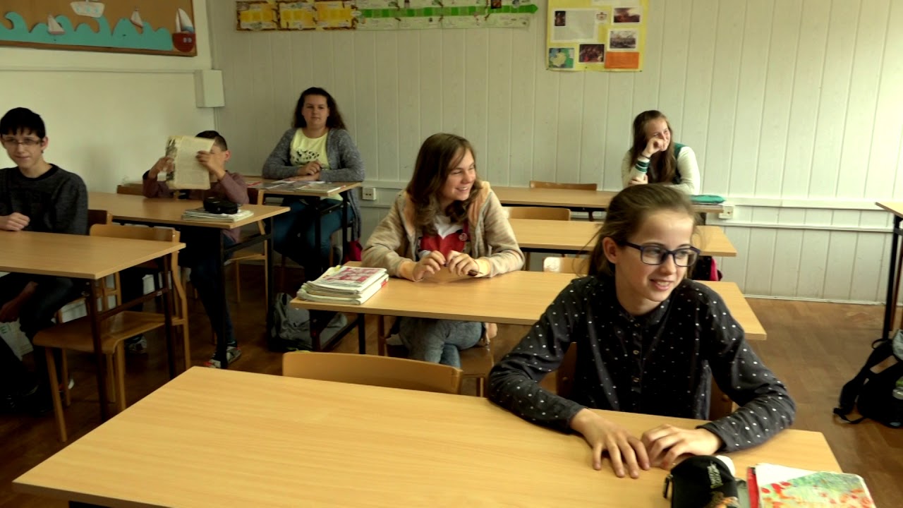 Szkoła Podstawowa im  kpt  Leonida Teligi w Poraju Prezentacja