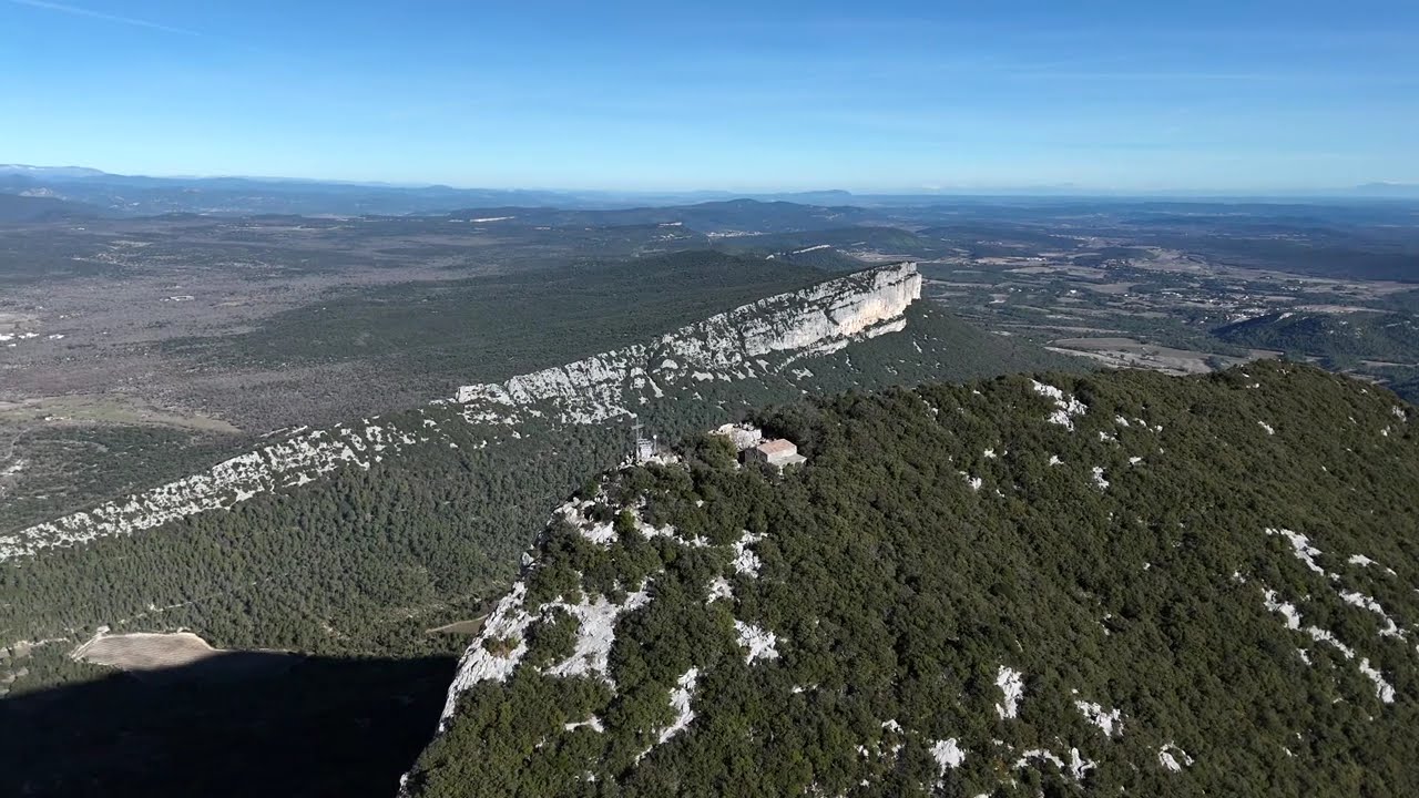 Pic Saint Loup 11 janvier 2026 - Drone 4K