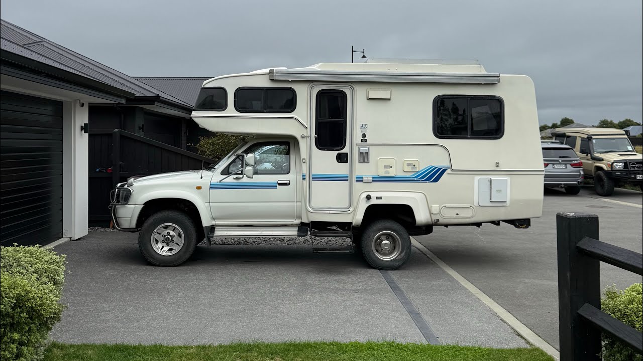 1992 Toyota Sunrader 4x4 Walkthrough | Super Rare Classic Truck Camper