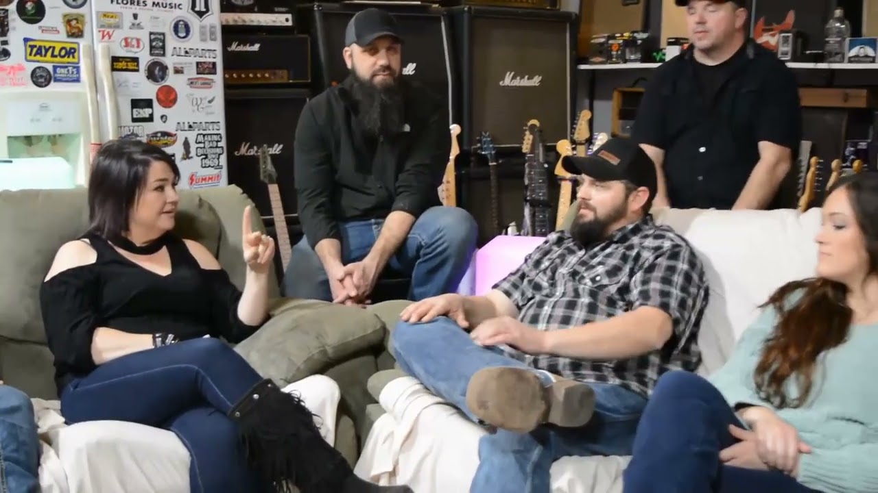 Live & Loud with Lindsay featuring Matt Miller preview
