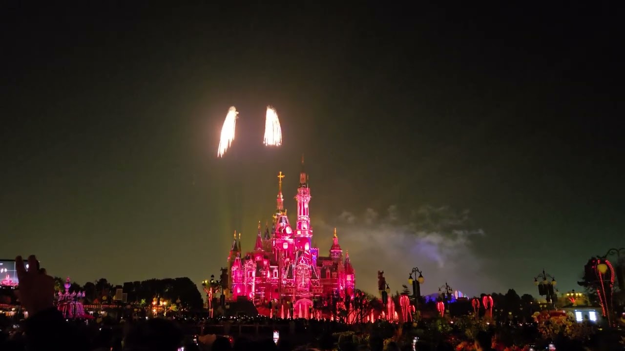 Disney Shanghai Fireworks New Year chinese