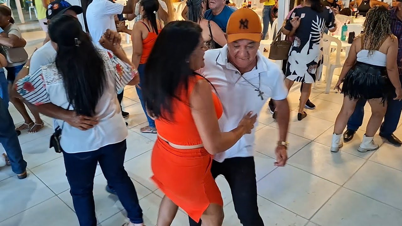 🪗 FORRÓ BOM É ASSIM NINGUÉM FICA PARADO RANCHO DO VAN EM ARAPIRACA ALAGOAS BRASIL 