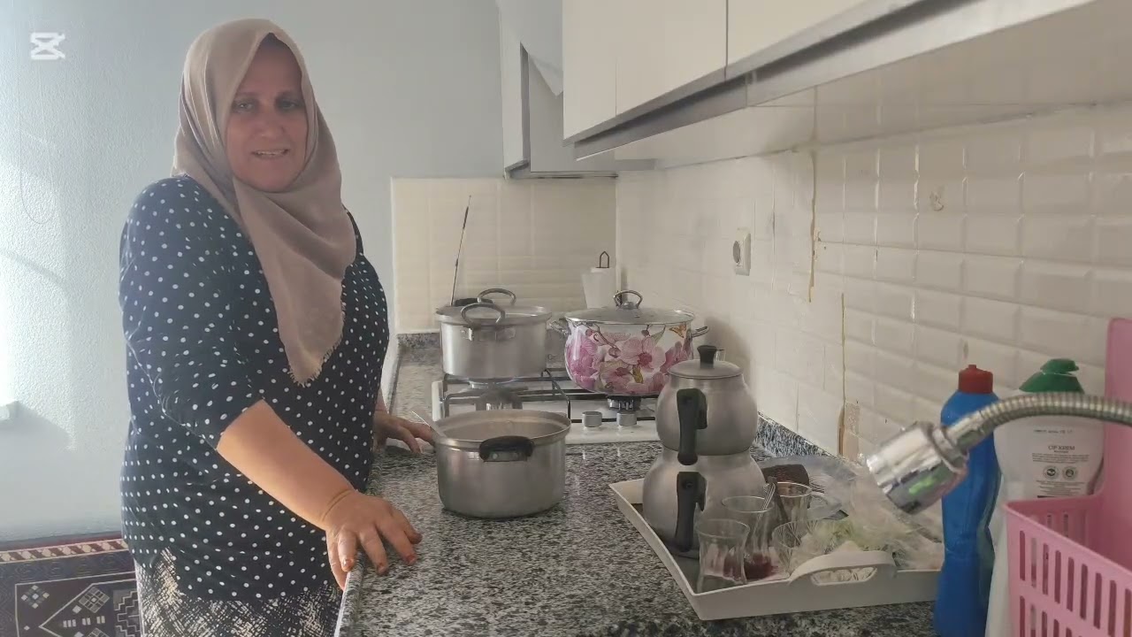 Sütlü yaptim çilek konpastasi yaptim kuru fasulye yemeyi yaptik