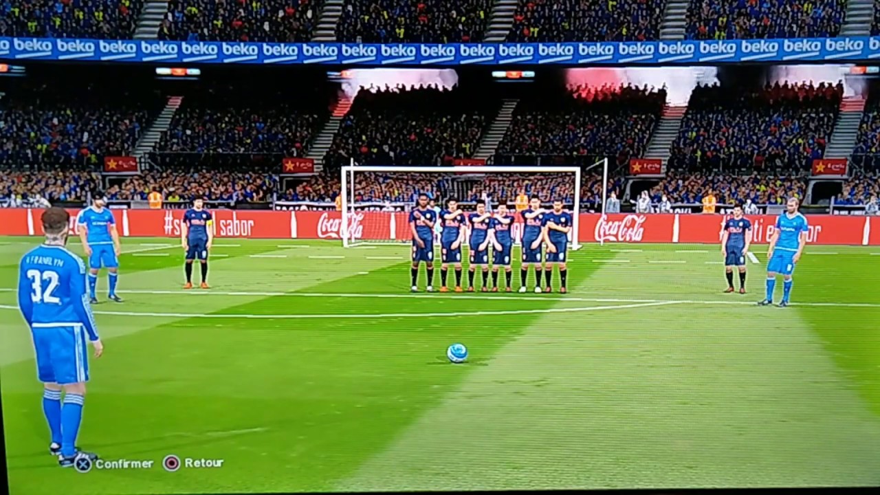 كيفية تسديد الضربات الحرة في pes 2019 البلايستيشن3