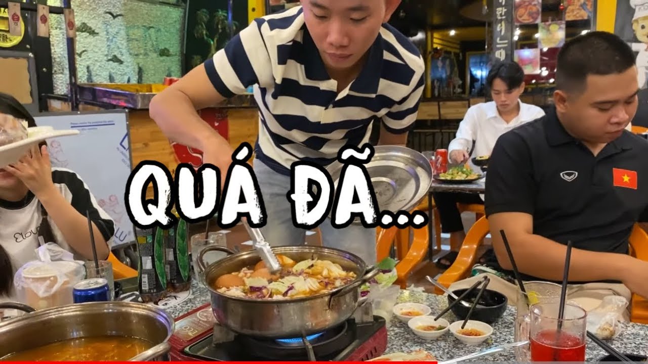 Chơi Xong Dẫn Cả Nhóm Đi Ăn Lấy Sức Để Troll Tiếp