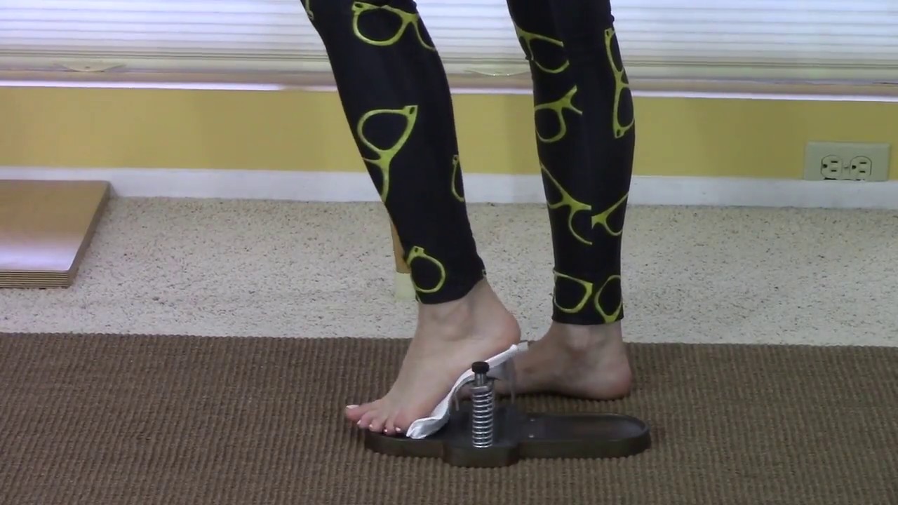 A Short Tutorial on the Pilates Foot Corrector - The Basics