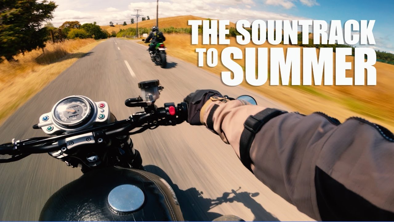 TWO TRIUMPHS RIDING FREE - RAW SOUND - POV RIDE