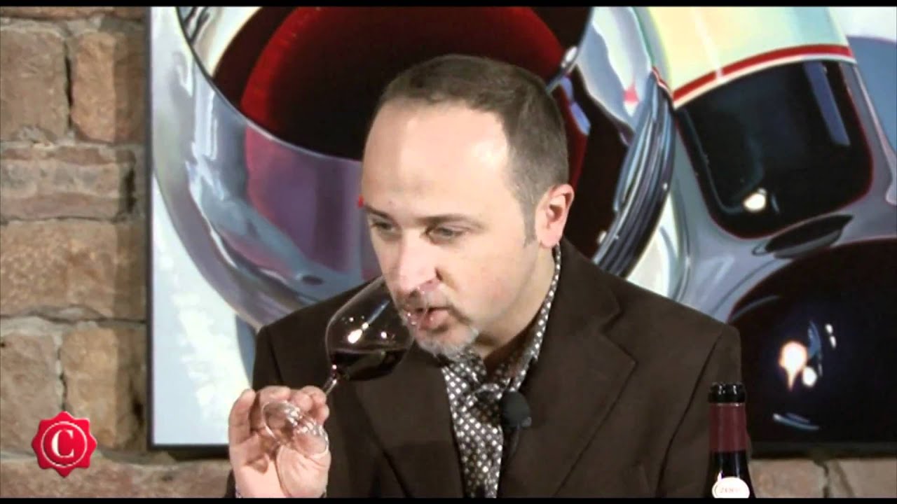 John Euvrard déguste le Châteauneuf-du-Pape Domaine du Vieux Télégraphe 2008
