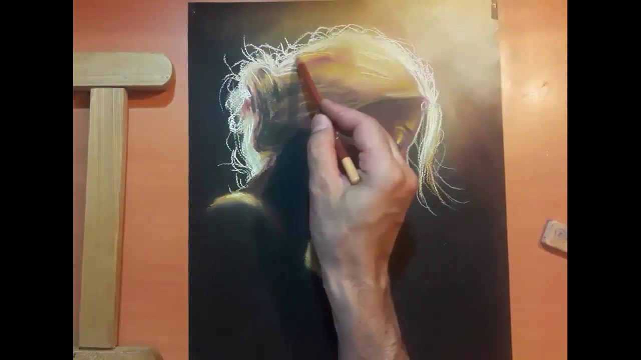 pintando contraluz en papel negro, pastel