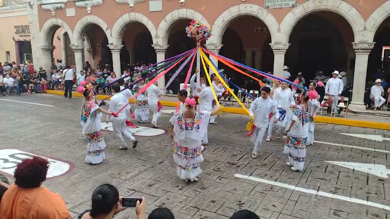 Ballet Juvenil del Ayuntamiento de Mérida. La Danza de las Cintas