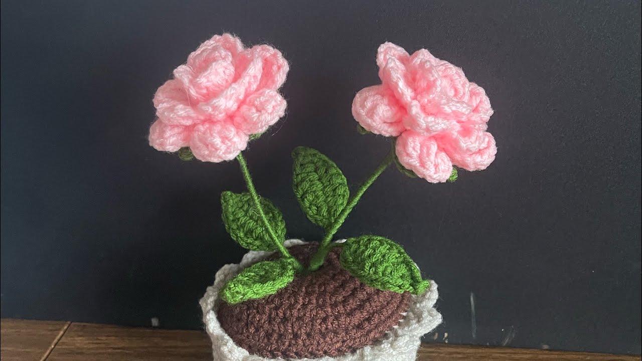 Rosa 🌹 pequeña rapida y facil  paso a paso  🥰🧶