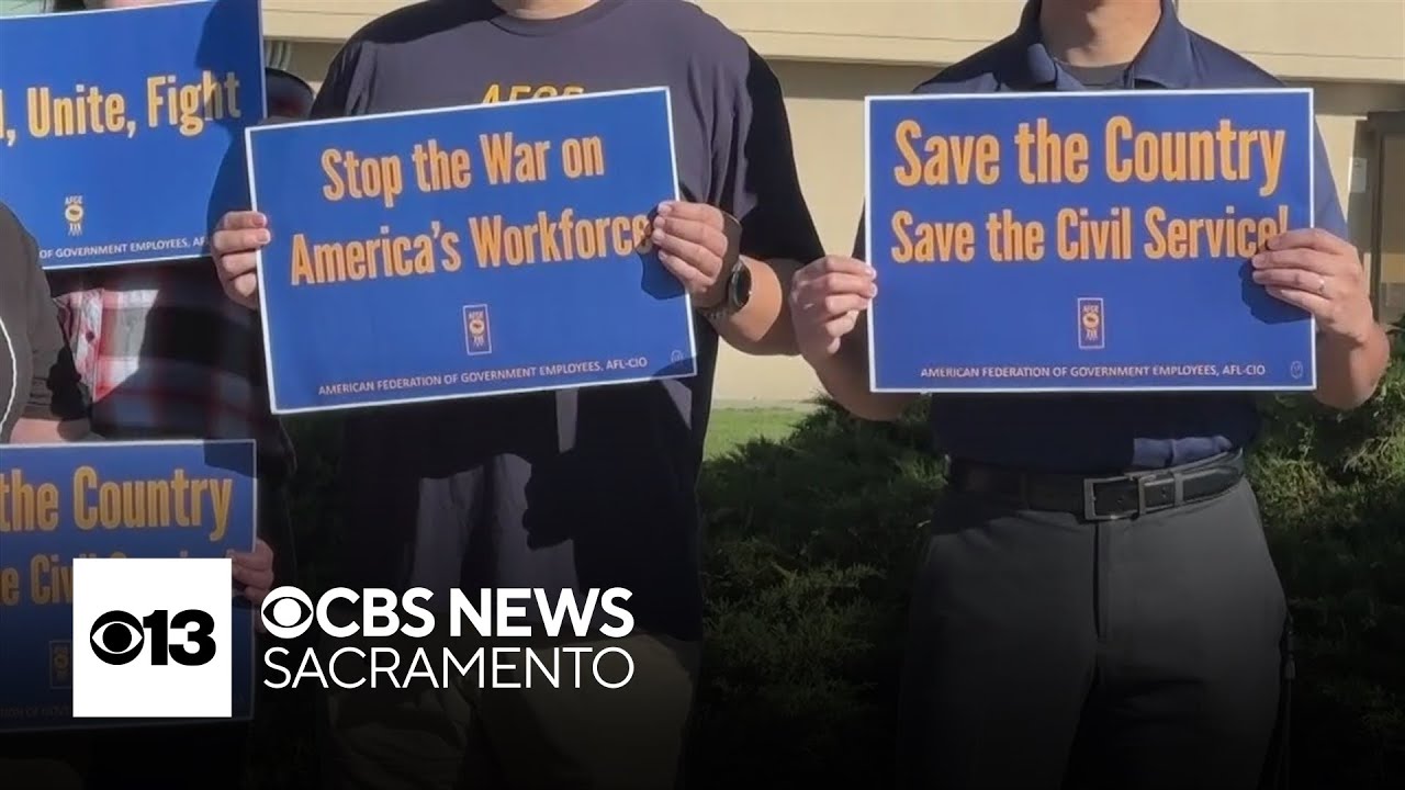 Rally to support federal workers amid government shutdown held at Sacramento airport