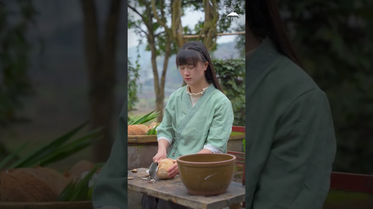 Using traditional techniques, some Polygonum multiflorum shampoo bars are made