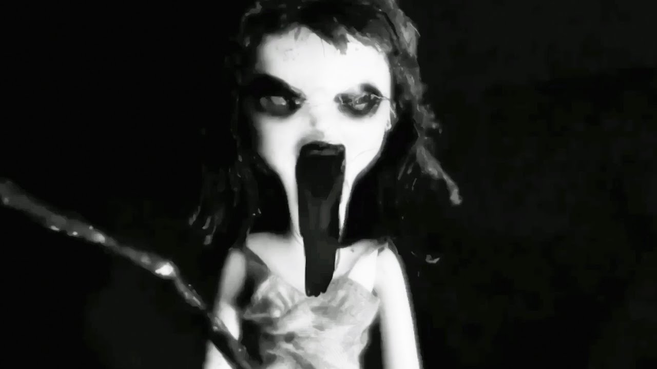 Alice Glass - SUFFER AND SWALLOW (Official Music Video)