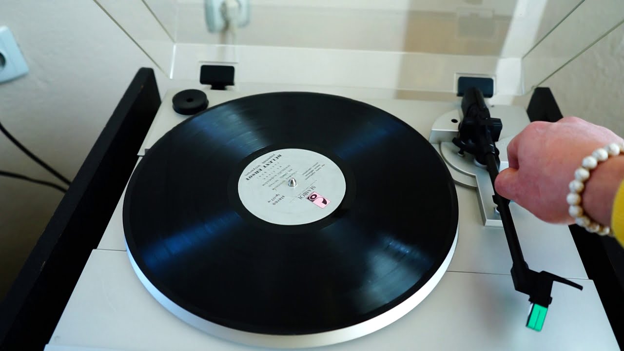 Pioneer DC-100Z Amplifer, PL-200Z Turntable, CS-585 60W 6.3 ohm