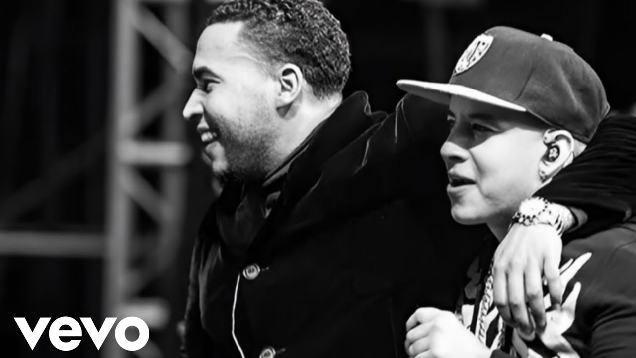 Daddy Yankee - Luna Azul (Video Oficial)