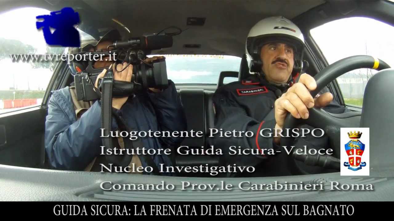 GUIDA SICURA LA FRENATA DI EMERGENZA SUL BAGNATO