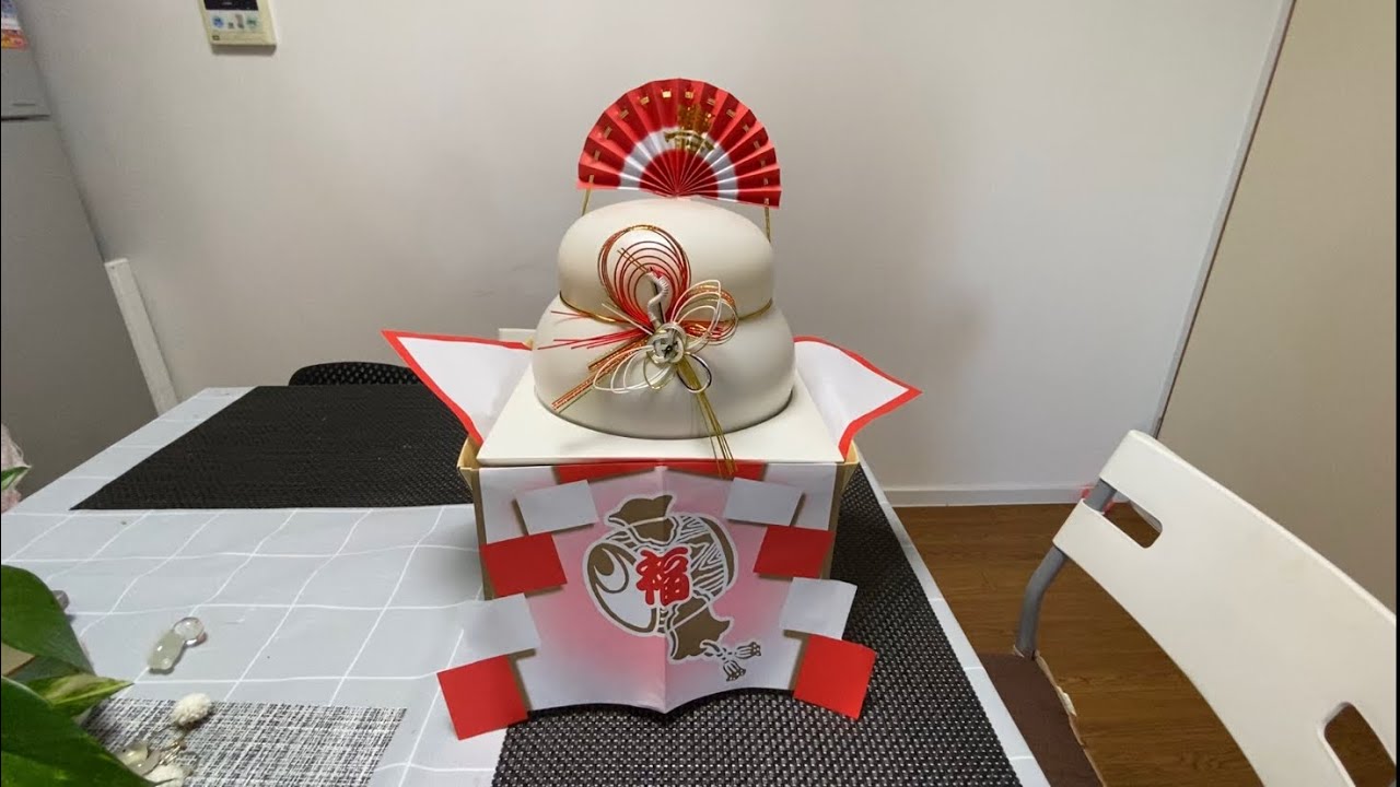 EATING JAPANESE KAGAMI MOCHI|JAPANESE NEW YEAR 2020/01/11