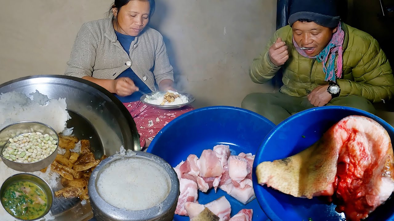 bhumi sarmila cook pork beans cooker curry and rice for the dinner || @bhumicooking