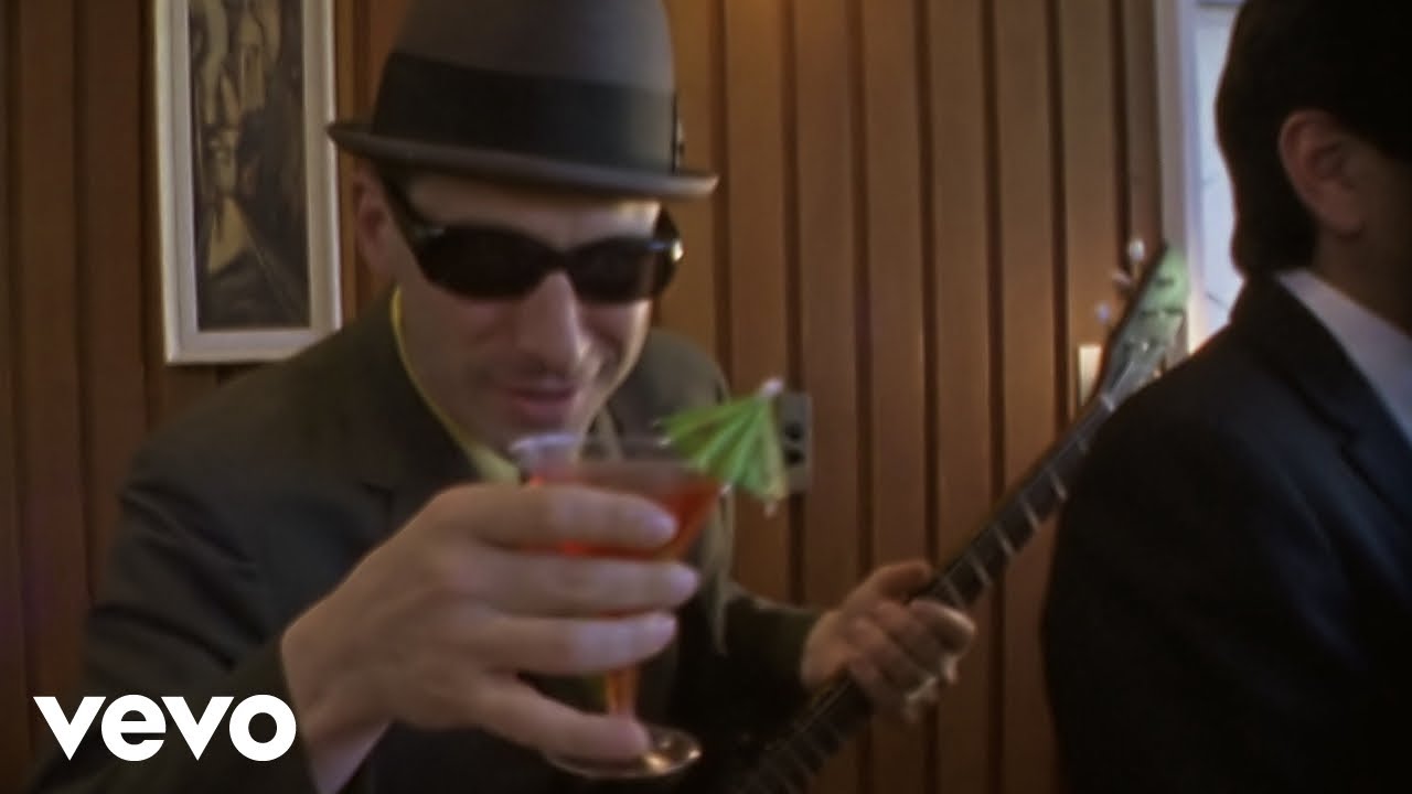 Beastie Boys - Suco De Tangerina (Official Music Video)
