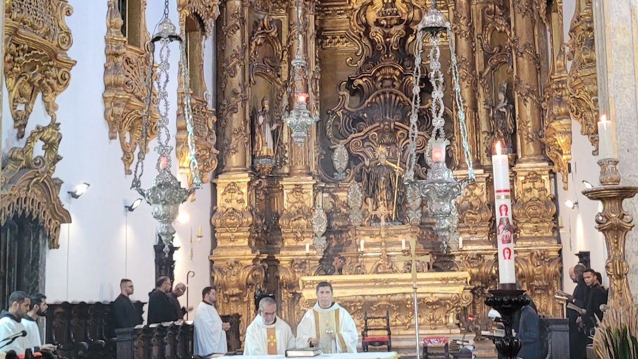 MISSA MOSTEIRO SÃO BENTO OLINDA CANTO GREGORIANO