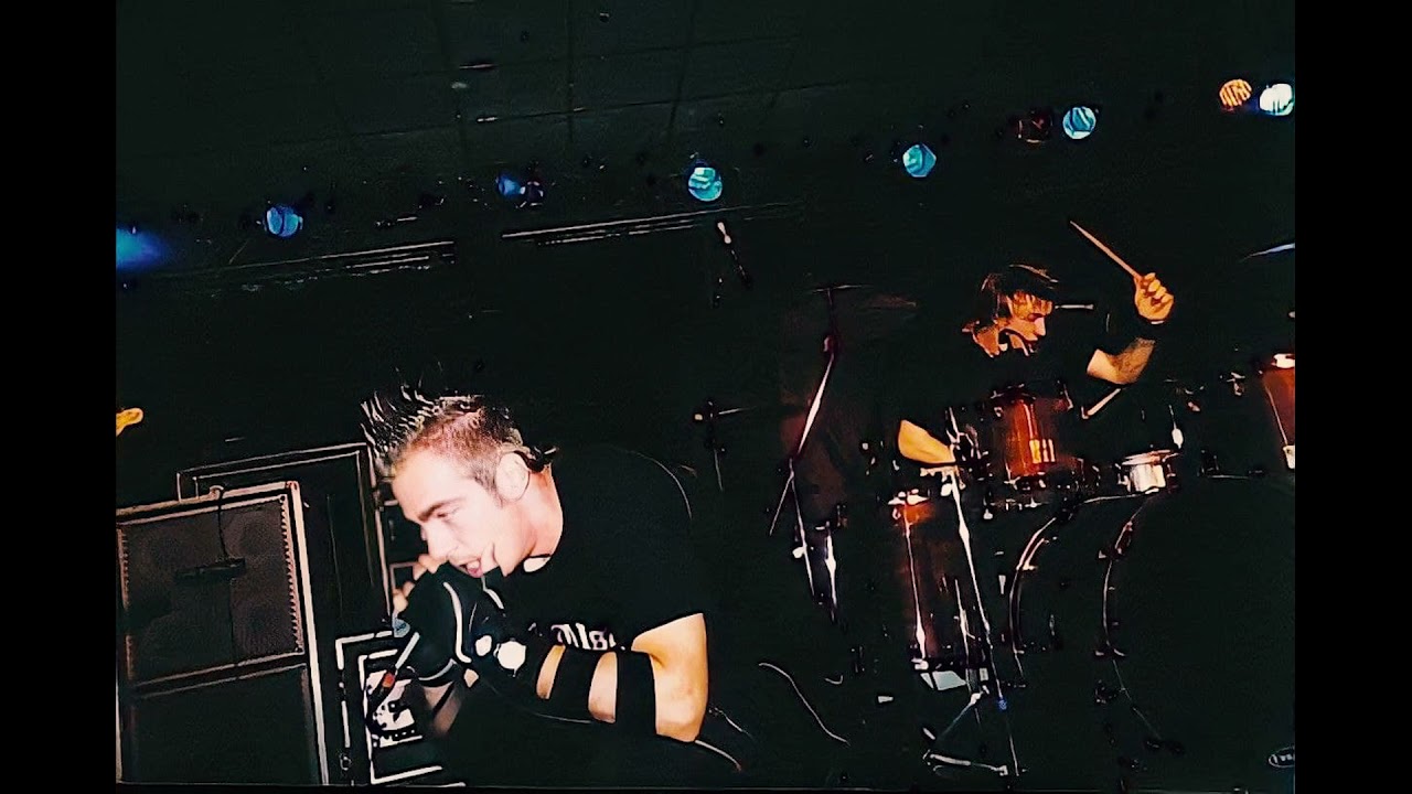 Three Days Grace Live at House Of Blues, Anaheim, CA 19 Aug. 2003 [COMPLETE SHOW]