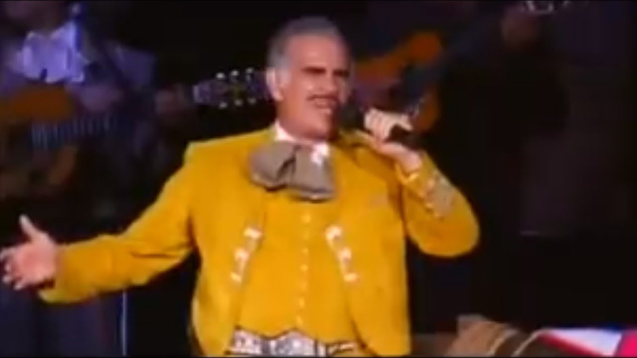 Vicente Fernández - Amanecí En Tus Brazos (En Vivo)