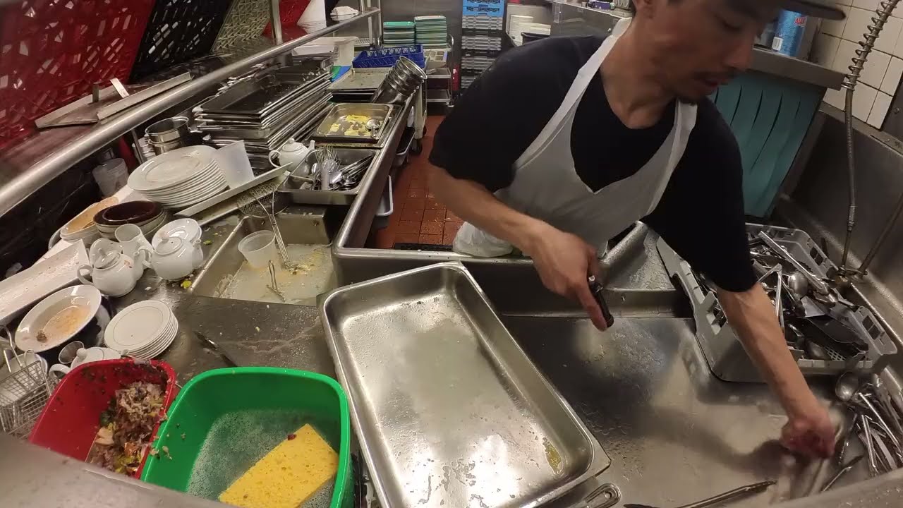 Why UCLA's Dishwashers Are Making Headlines