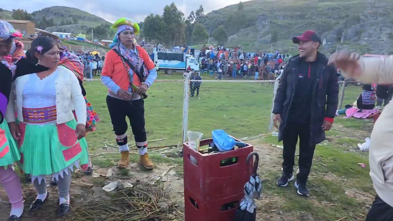 GRAN FIESTA DE LOS 44 ANIVERSARIO DE LA COMUNIDAD DE PARCO CHACAPUNCO.