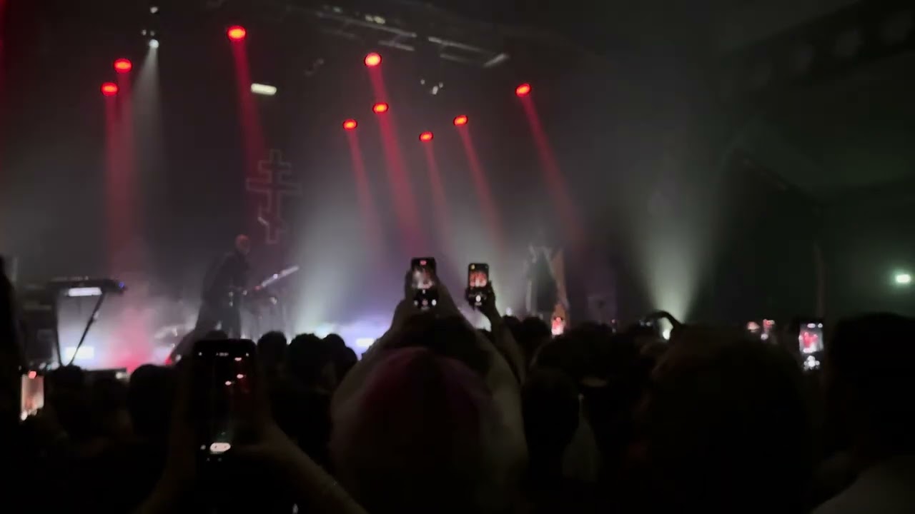 IC3PEAK - Пламя (Paris Live 2025)