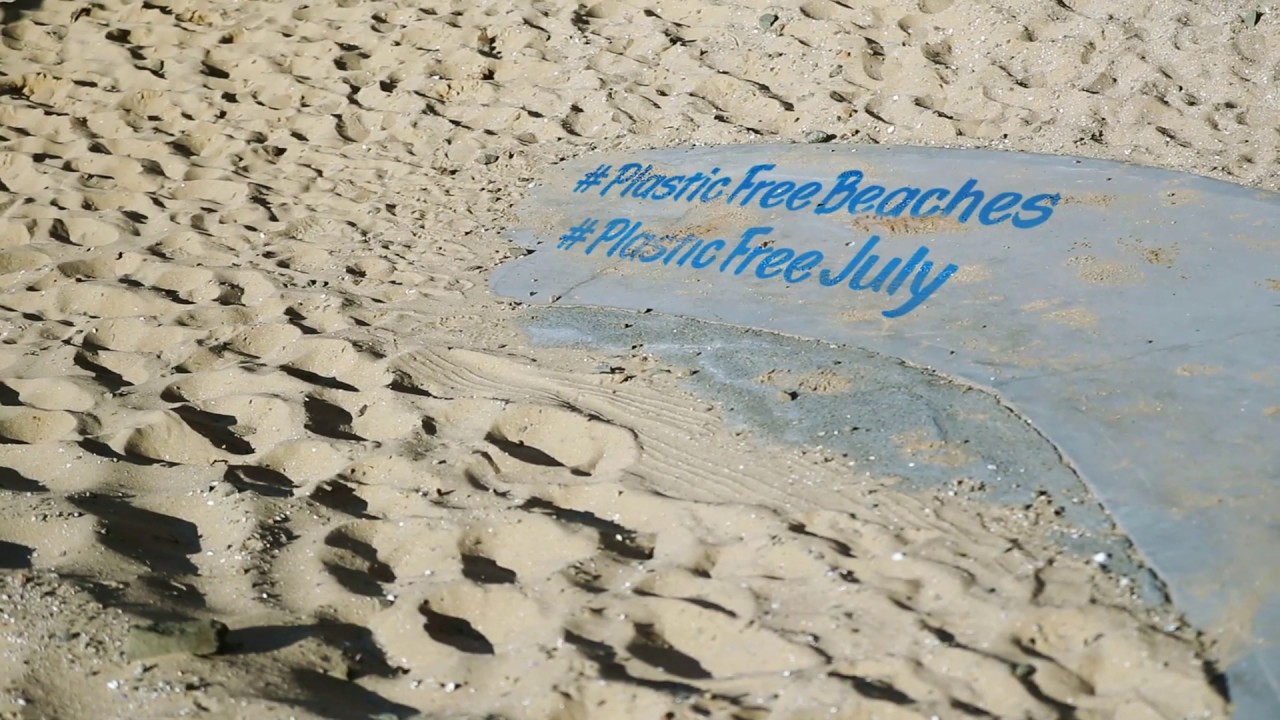 Plastic Facts with #PlasticFreeBeaches