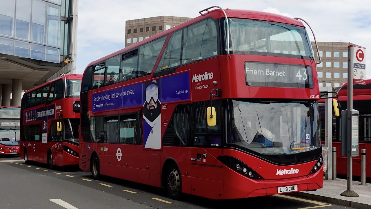 London Bus Route 43 - Friern Barnet to London Bridge - Subtitles