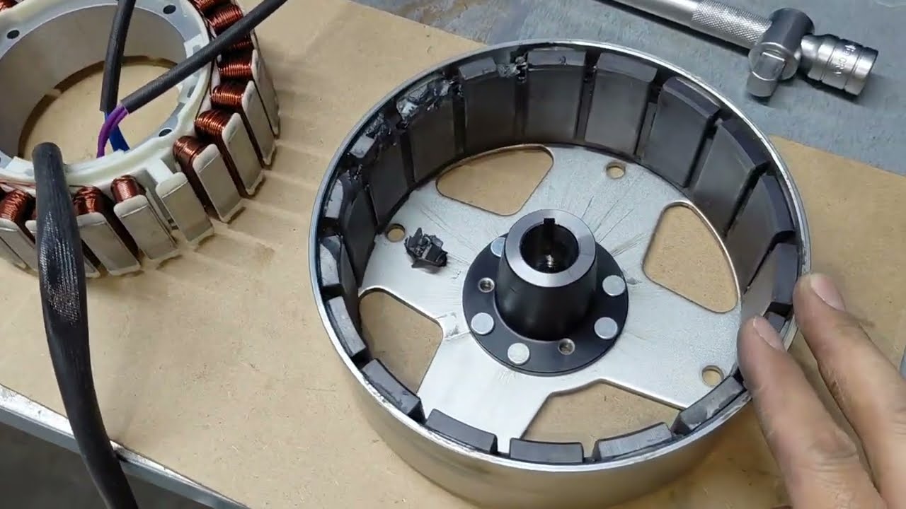 Инверторный генератор Hüter4400i перестал нормально работать, плавают обороты...