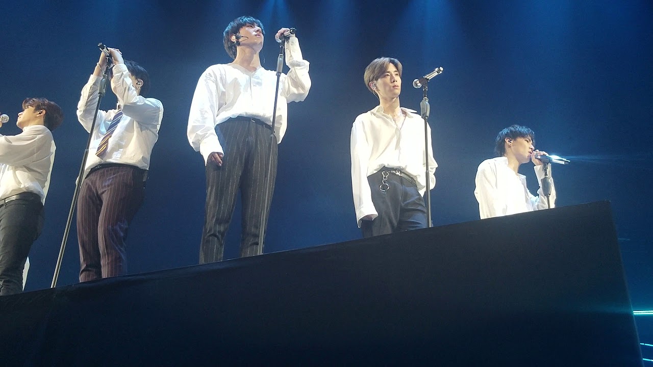 GOT7 EYES ON YOU 2018 TOUR IN TORONTO- HEY! AND FIREWORK