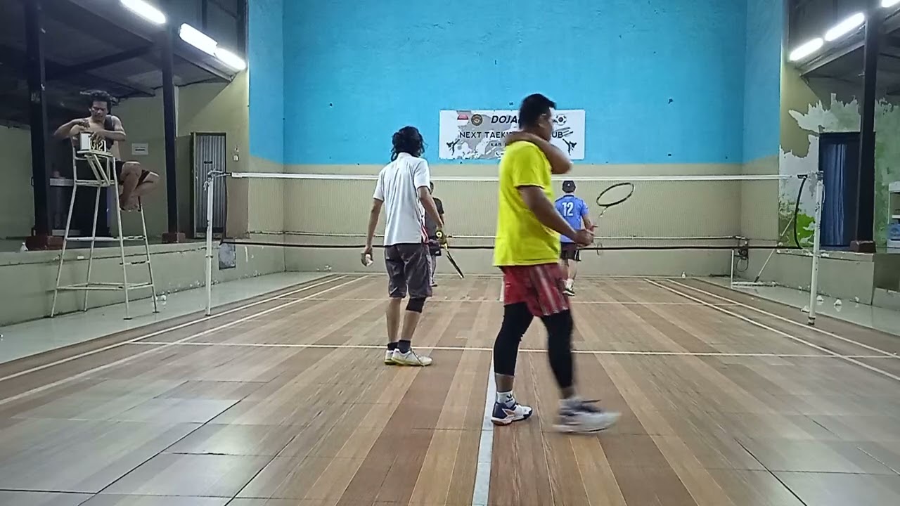 (ERRIE/ROKET VS NCOH/H.IDEN) MABAR BADMINTON KOK KEDOT GOR PRINGGODANI MAPER