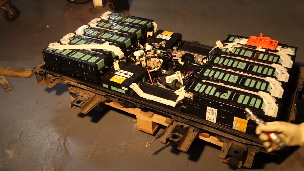 #10 Citroen C-Zero Batterie Demontage