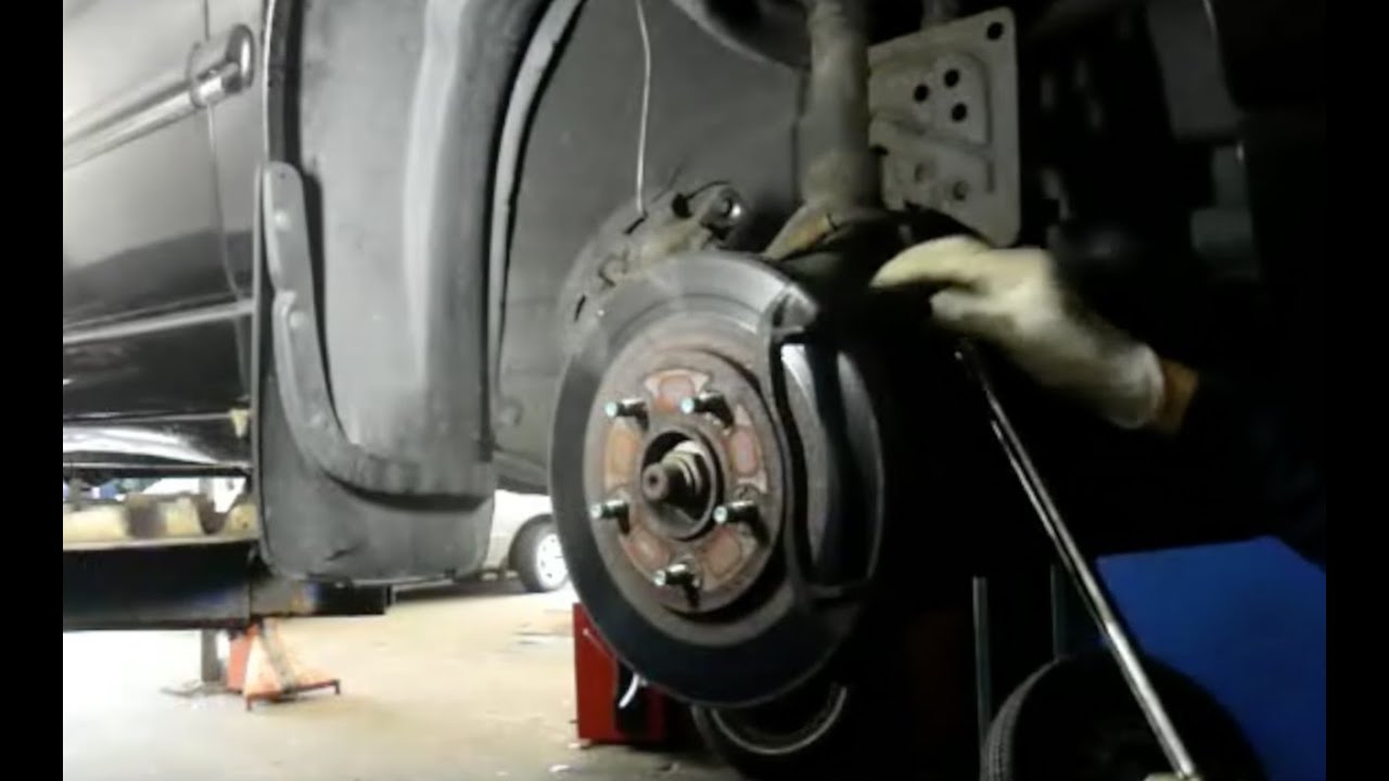 1995-2001 Chevy Lumina Replace Front Brakes