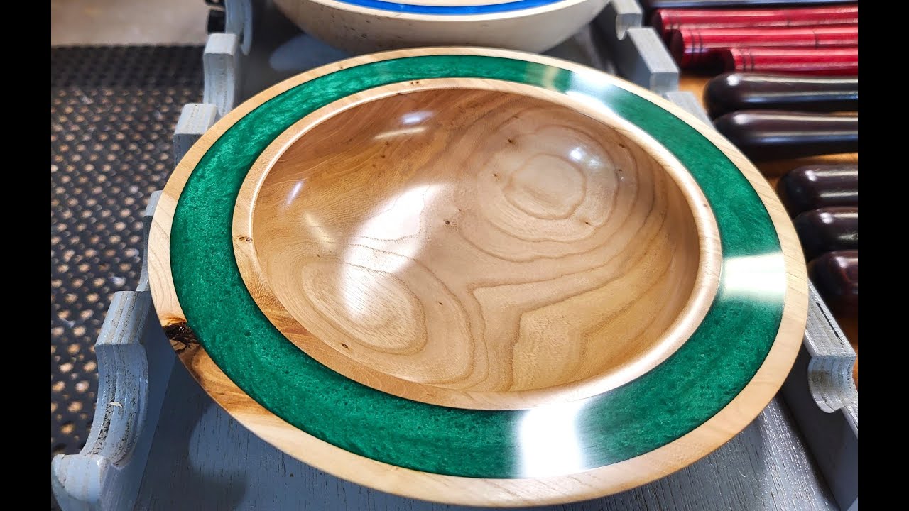 Elm bowl enhanced with a little resin inlay. #woodtrning #latheprojects #elmbowl #beginnersproject