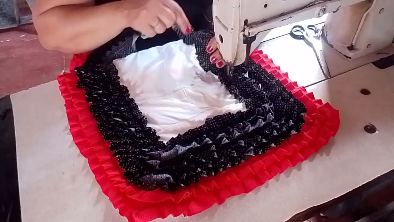 Produção de tapete de porta de frufru 