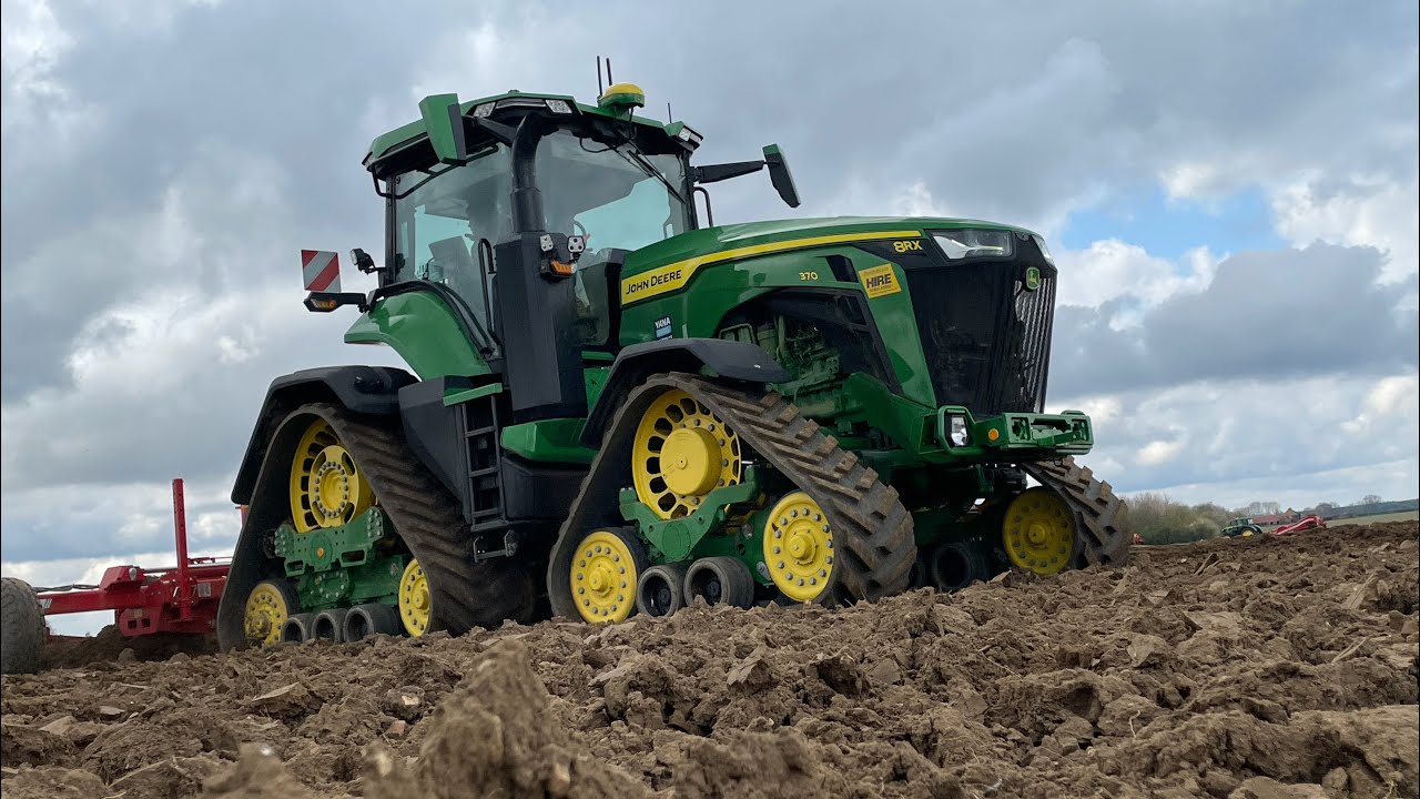 Brand New* John deere 8RX 370 on potato ridger