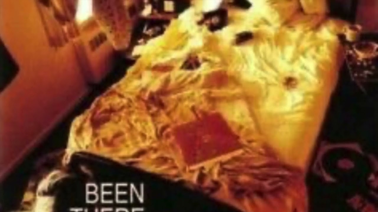 Best Kissers in the World - Bleeder